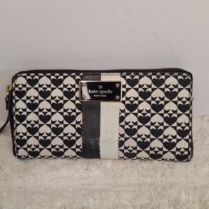 Kate Spade Black and White Women's Wallet
